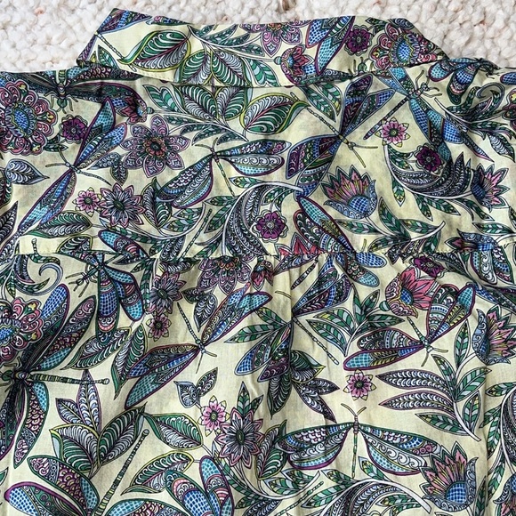 J. Jill One Pocket Shirred Back Button Up Shirt Key Lime Whimsical Dragonflies M - Picture 7 of 9